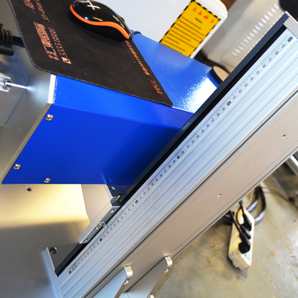 Máy Khắc Laser UV khắc trên mọi vật liệu